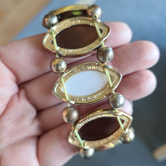 Vintage Gold Tone Stretch Bracelet Faceted Brown Stones With Iridescent Accents - Picture 8 of 10